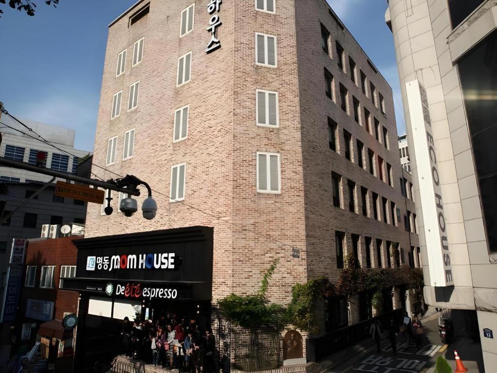Myeongdong Mom House Hotel Сеул Екстериор снимка