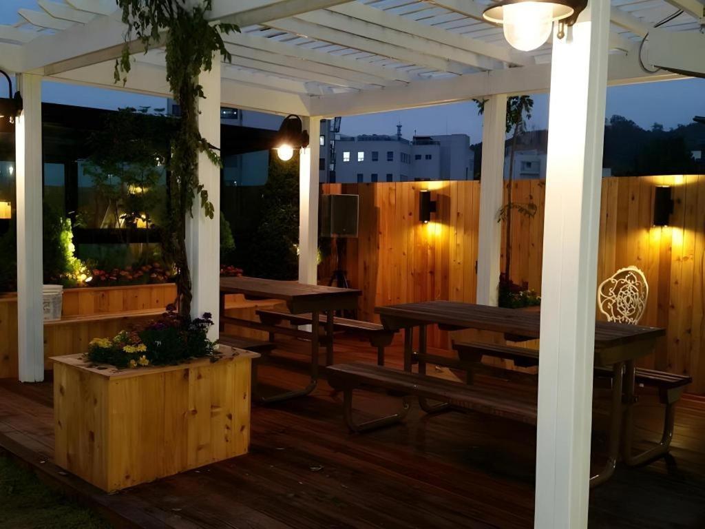 Myeongdong Mom House Hotel Сеул Екстериор снимка