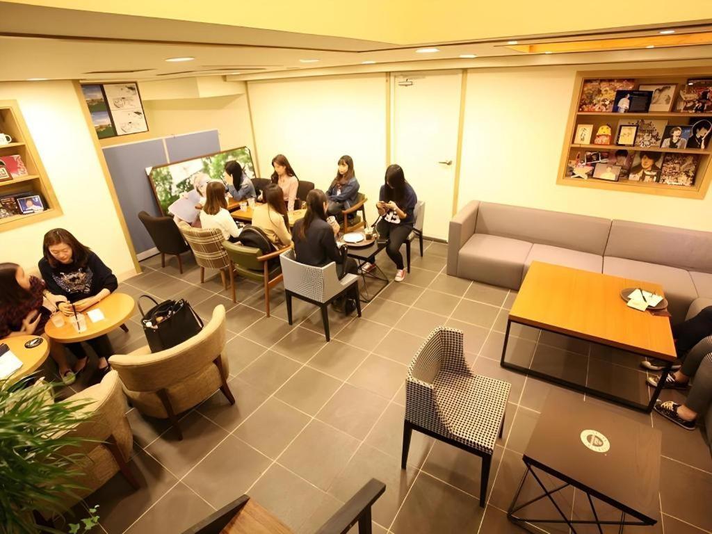 Myeongdong Mom House Hotel Сеул Екстериор снимка