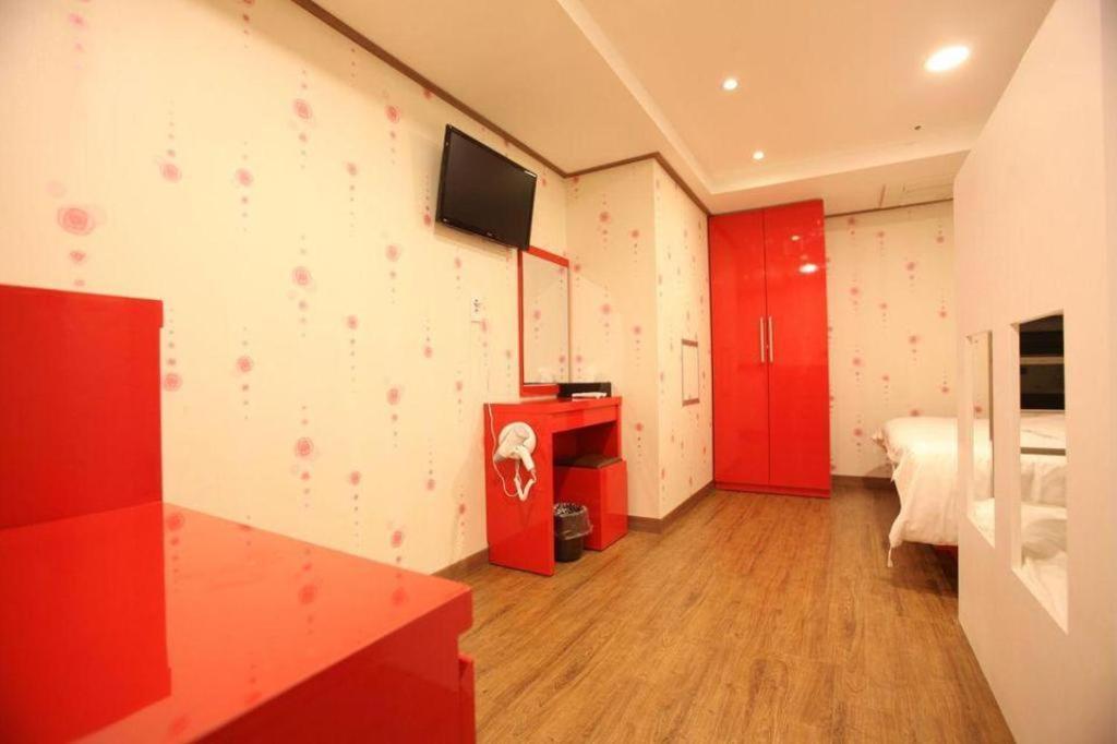 Myeongdong Mom House Hotel Сеул Екстериор снимка