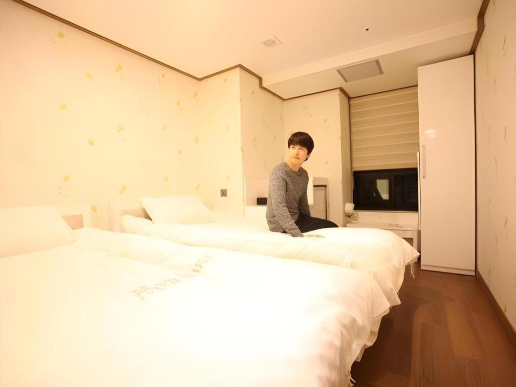 Myeongdong Mom House Hotel Сеул Екстериор снимка