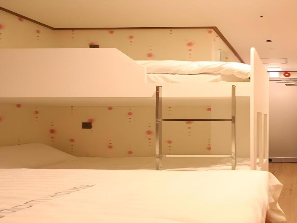 Myeongdong Mom House Hotel Сеул Екстериор снимка