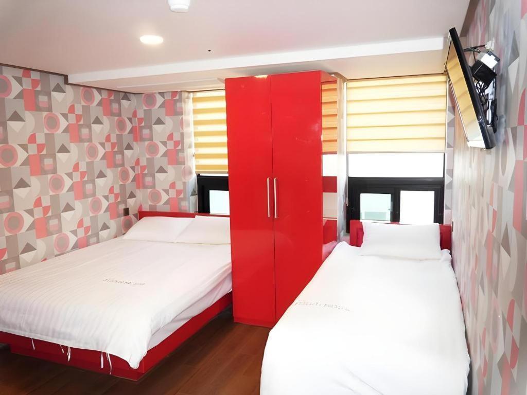 Myeongdong Mom House Hotel Сеул Екстериор снимка